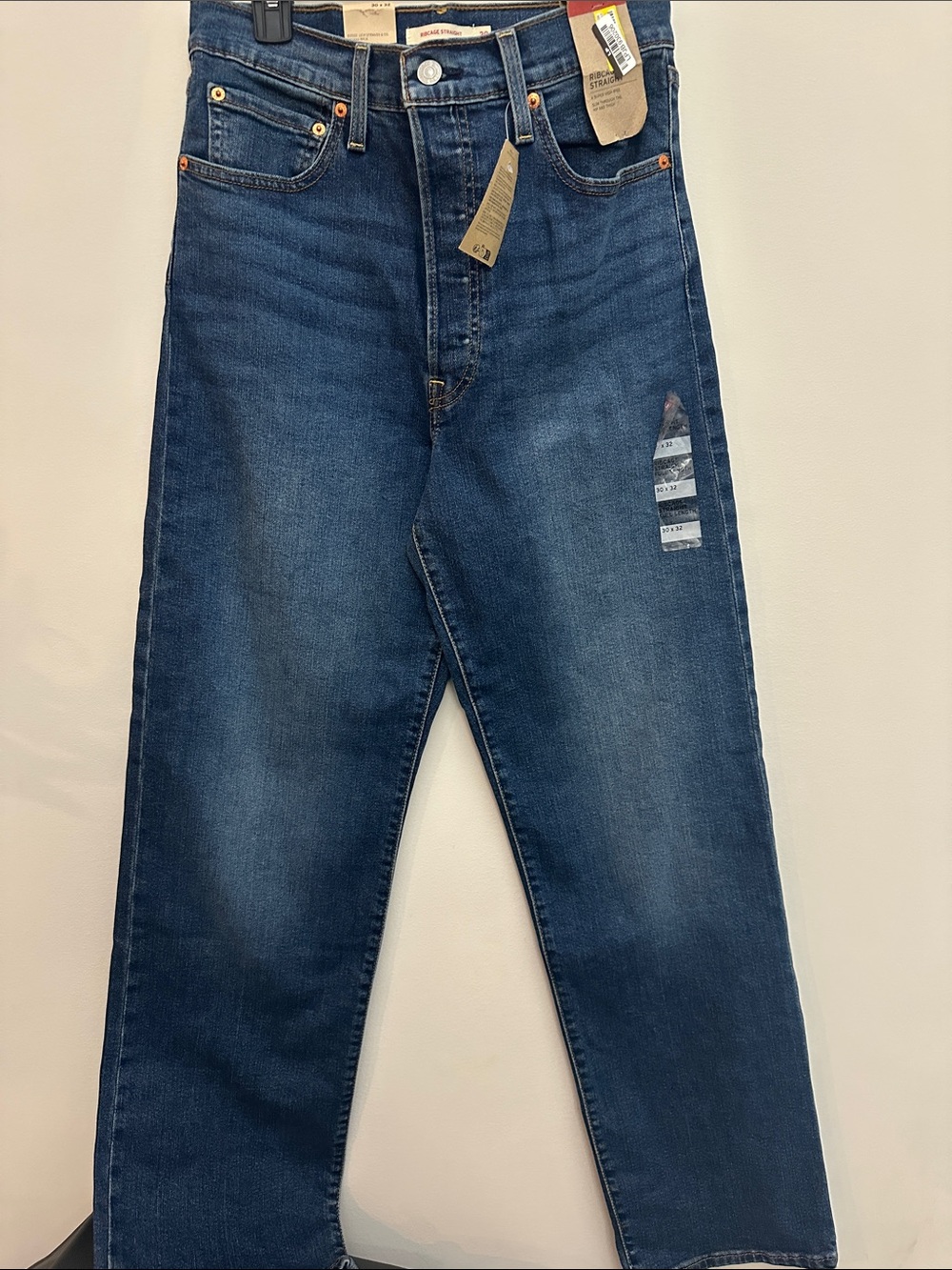Levi's Women’s Straight Jeans in Dark Blue Denim 30x32